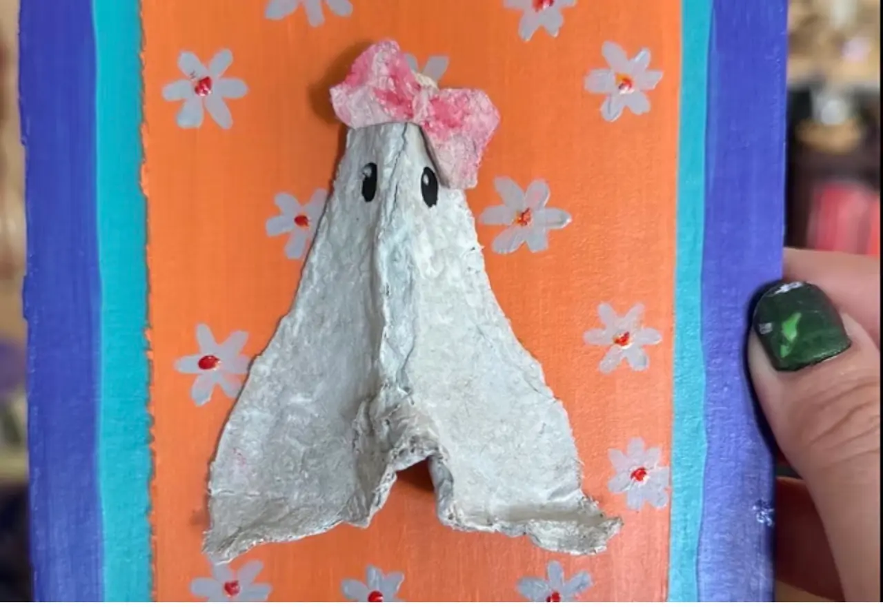 Kids Create Spooky Paper Ghosts at Jump into Art Studios