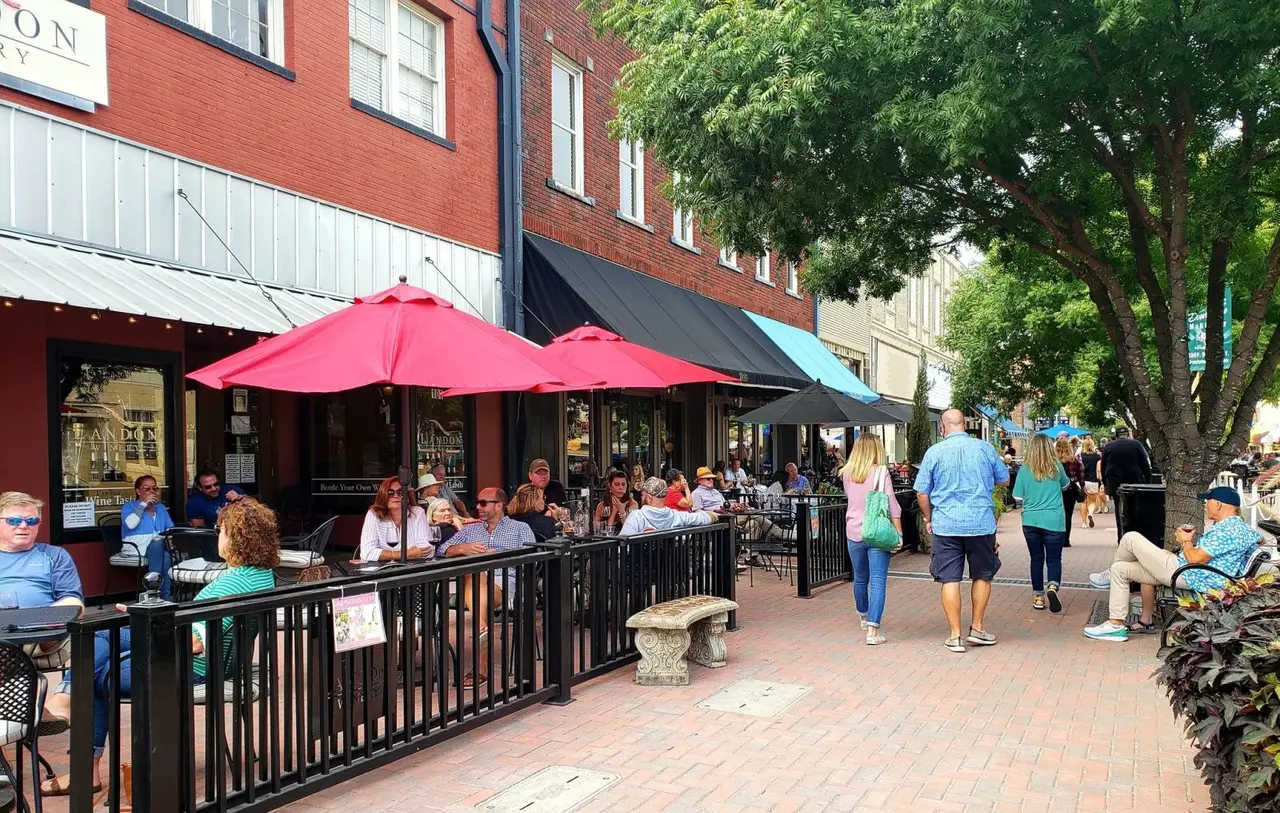 Patio Dining in McKinney: Where to Eat Outdoors Year‑Round