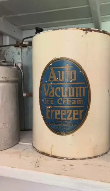 Old historic ice cream crank from Dixie's Store