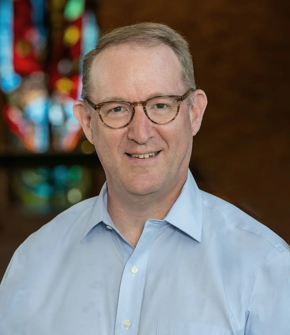 A photo of acclaimed pianist and organist Scott Dettra.