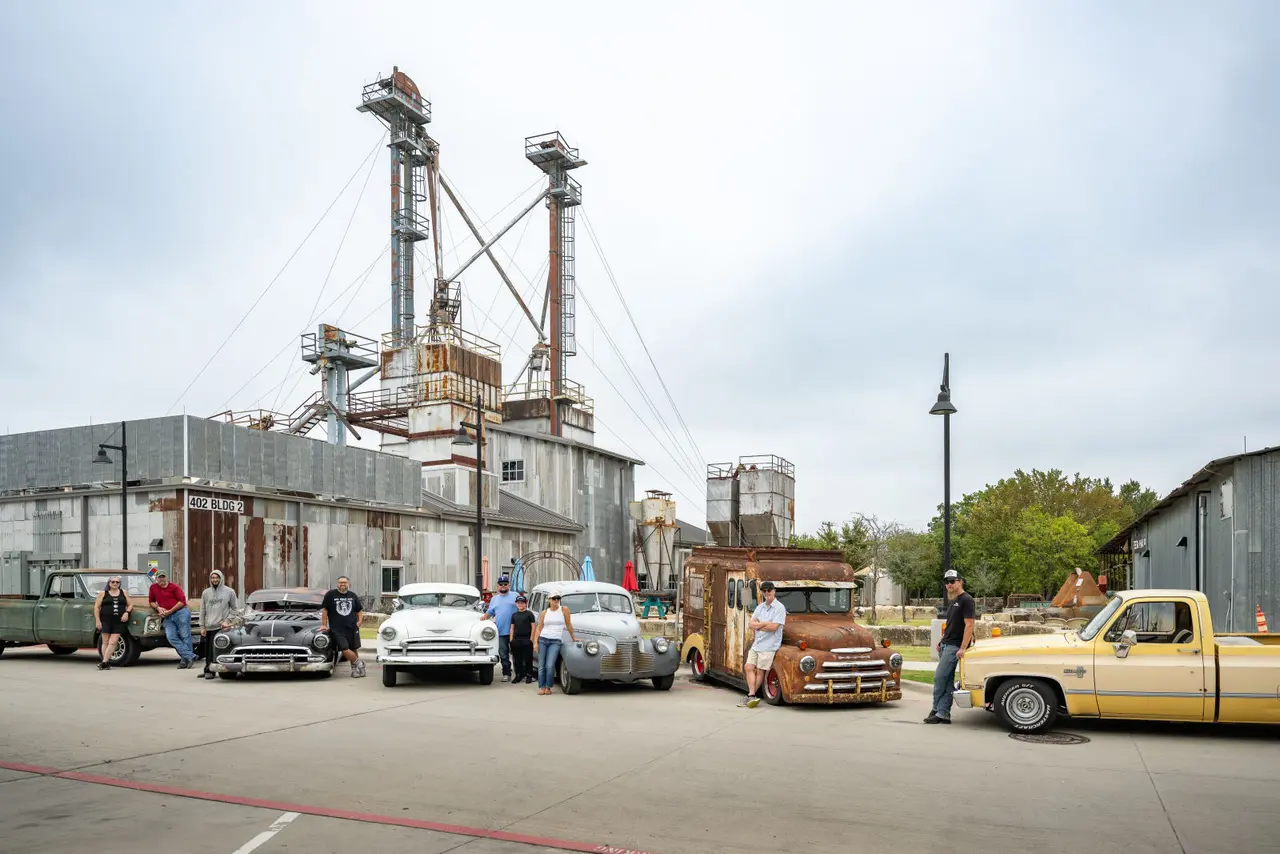 Vintage cars outside of TUPPS Brewery