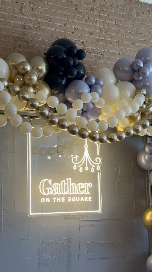 Planning something worth traveling for? Give your guests a reason to make a weekend of it! Located in the heart of Historic Downtown McKinney, Gather on the Square puts weddings, celebrations, meeting