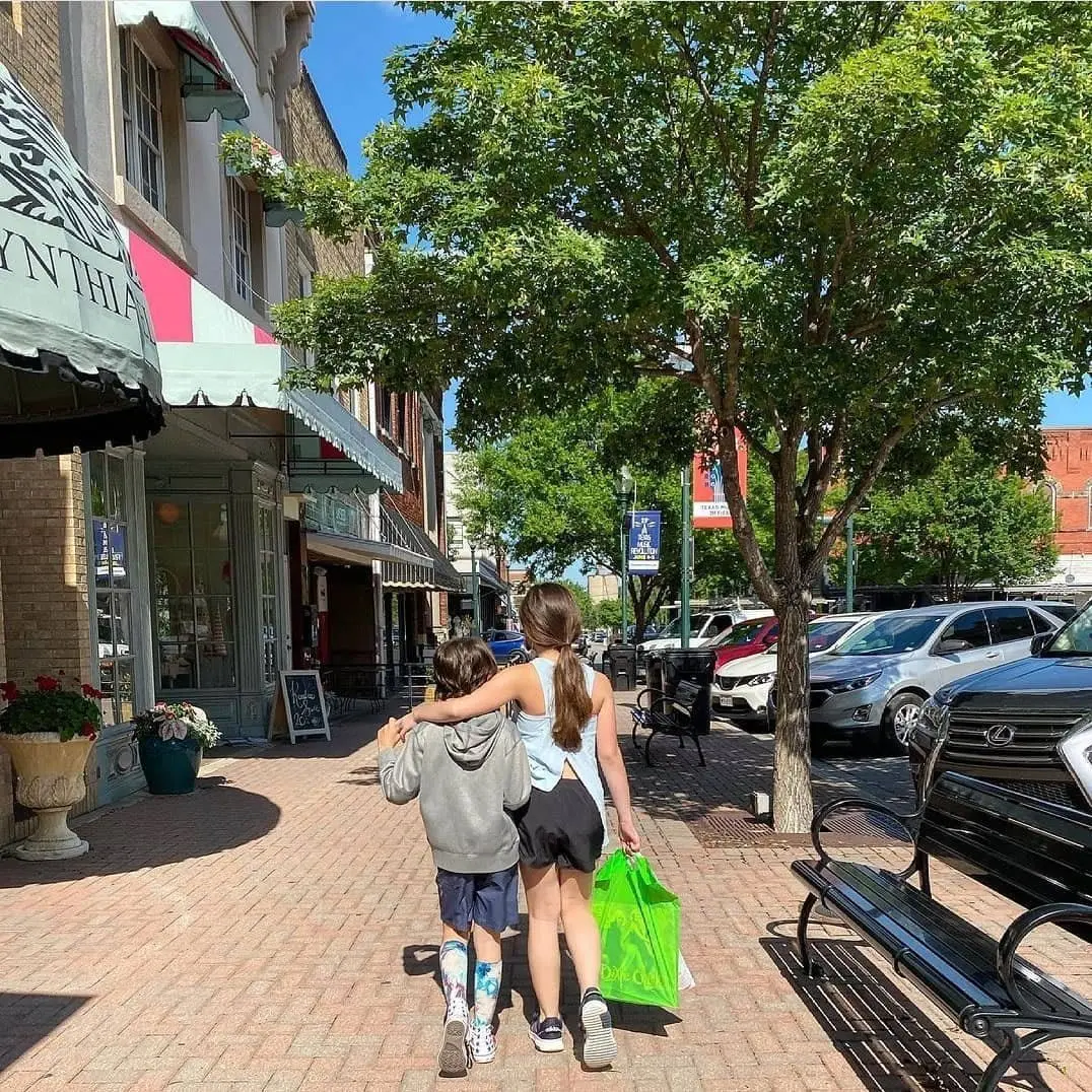 McKinney Without a Car: Walkable Itinerary for Eco-Friendly Explorers
