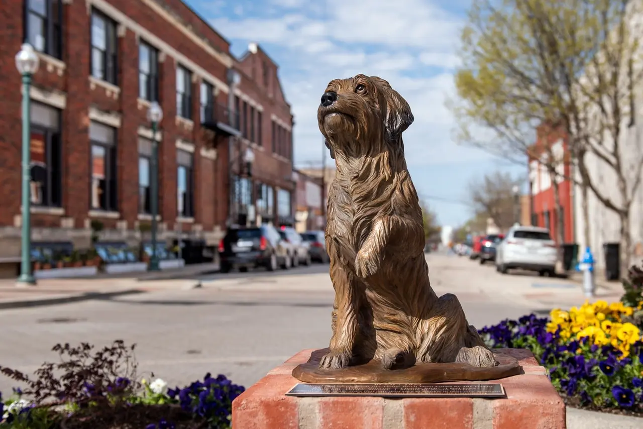 BEnji the dog statue in Downtown McKinney